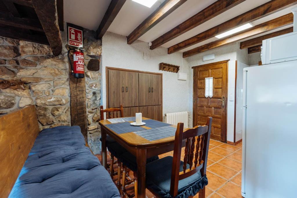 Apartamentos El Coritu Nieda Exterior photo